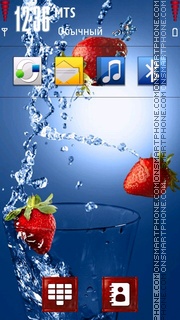 Strawberry in Water Theme-Screenshot